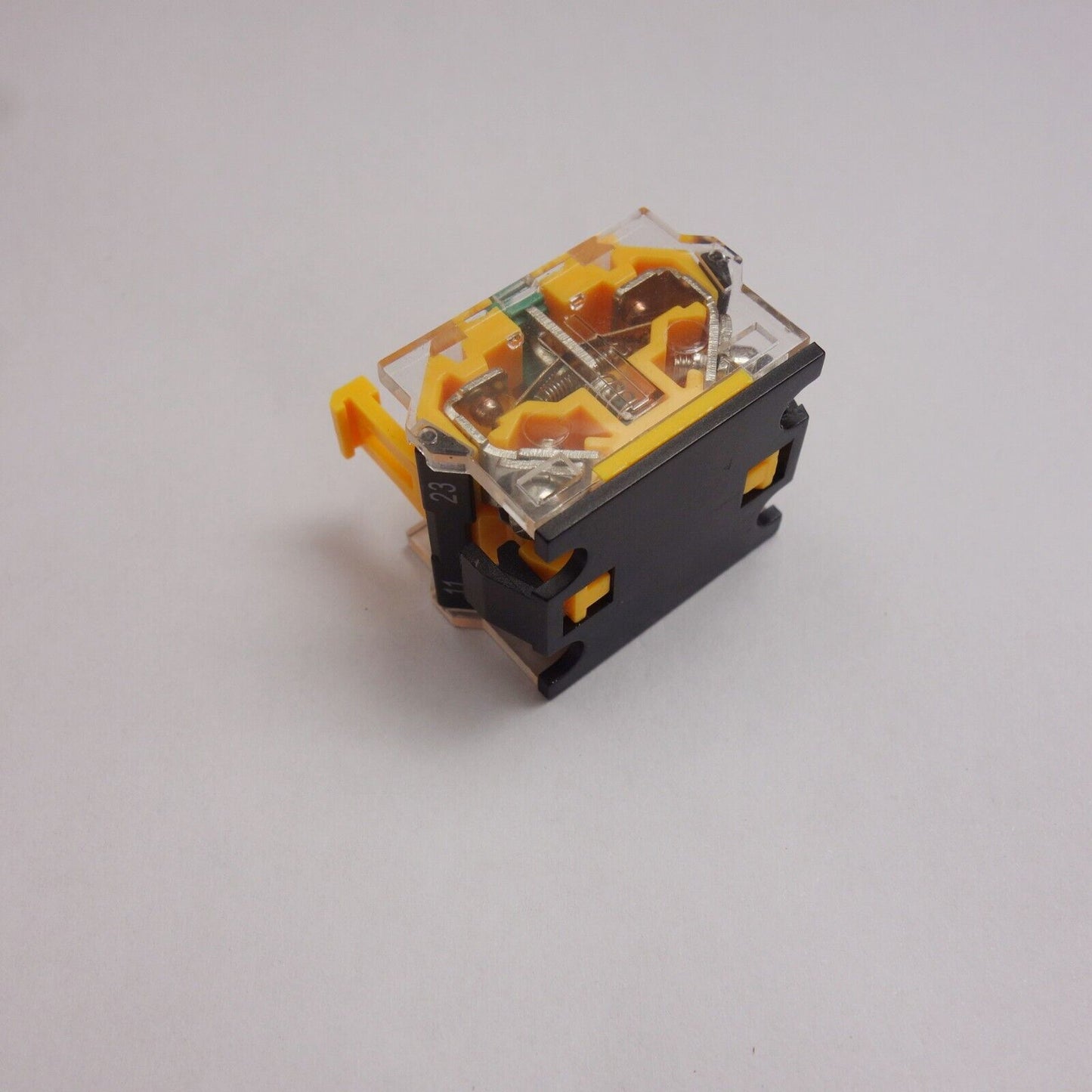 2PCS C11 1NO and 1NC Switch base CONTACT BLOCK USE FORLA38 LA39 Series Products