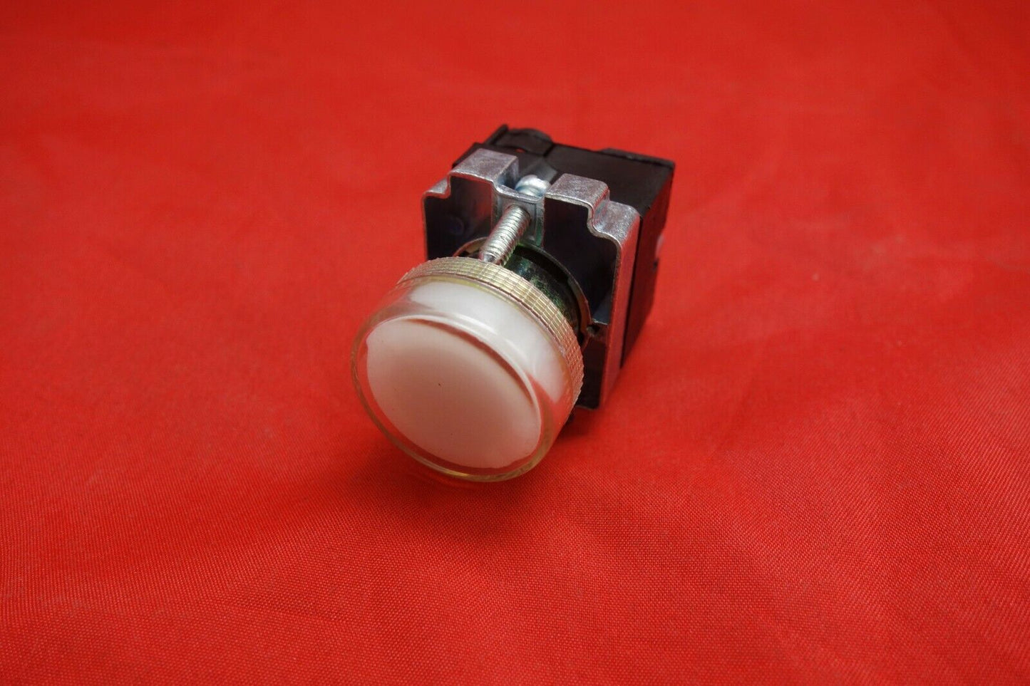 1PC 22MM White LED Pilot Fits XB2BV61 direct BA9S 110V AC LED Blub included