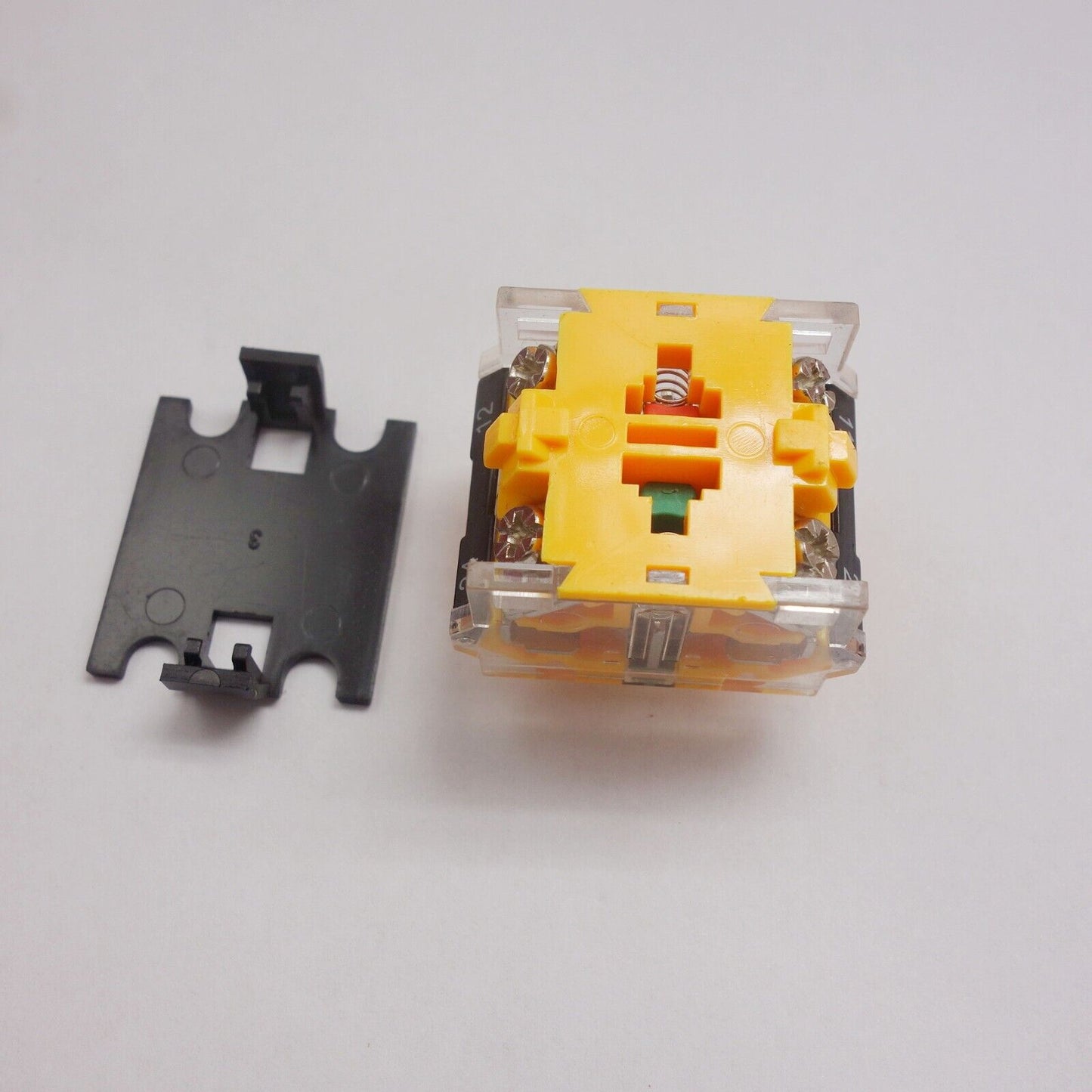 2PCS C11 1NO and 1NC Switch base CONTACT BLOCK USE FORLA38 LA39 Series Products