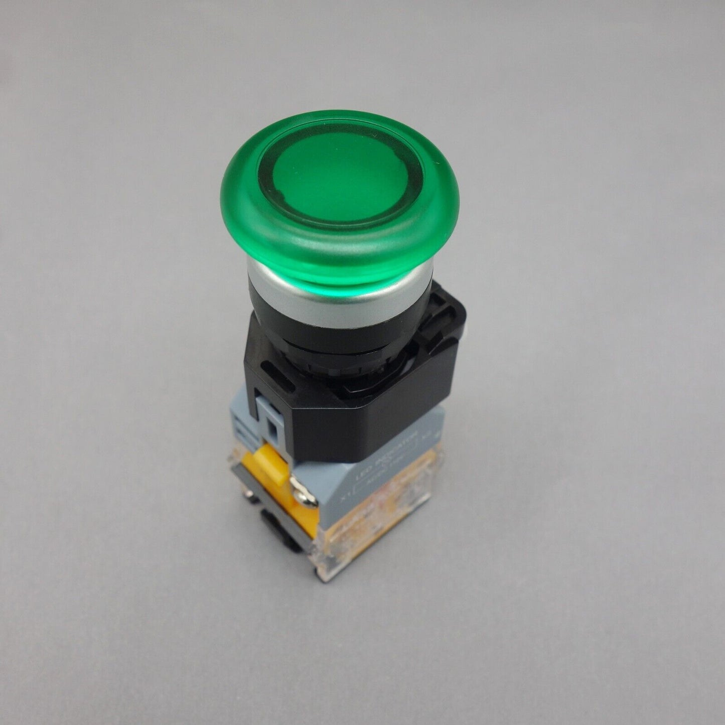 1pc 12V Green Led Illuminated mushroom pushbutton Latching 1NO/1NC Plastic LA38