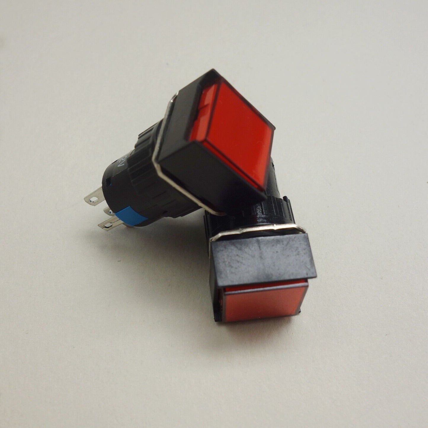 2PCS 16MM RED LED ILLUMINATED Square Latching PUSH BUTTON 2NO/2NC 2POLES LA39