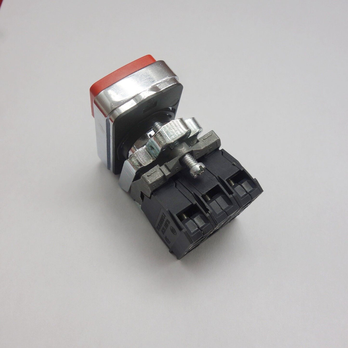 Double-headed pushbutton Fits XB4BW73731G5 Green flush, Red extended, Middle LED