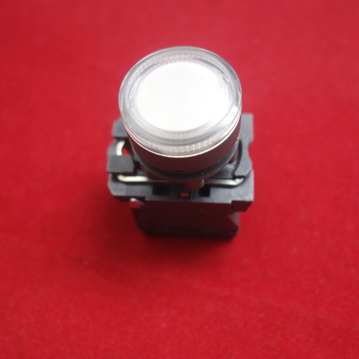Illuminated 22MM pushbuttons with flush push Fits XB5AW31M5 White 220V Momentary