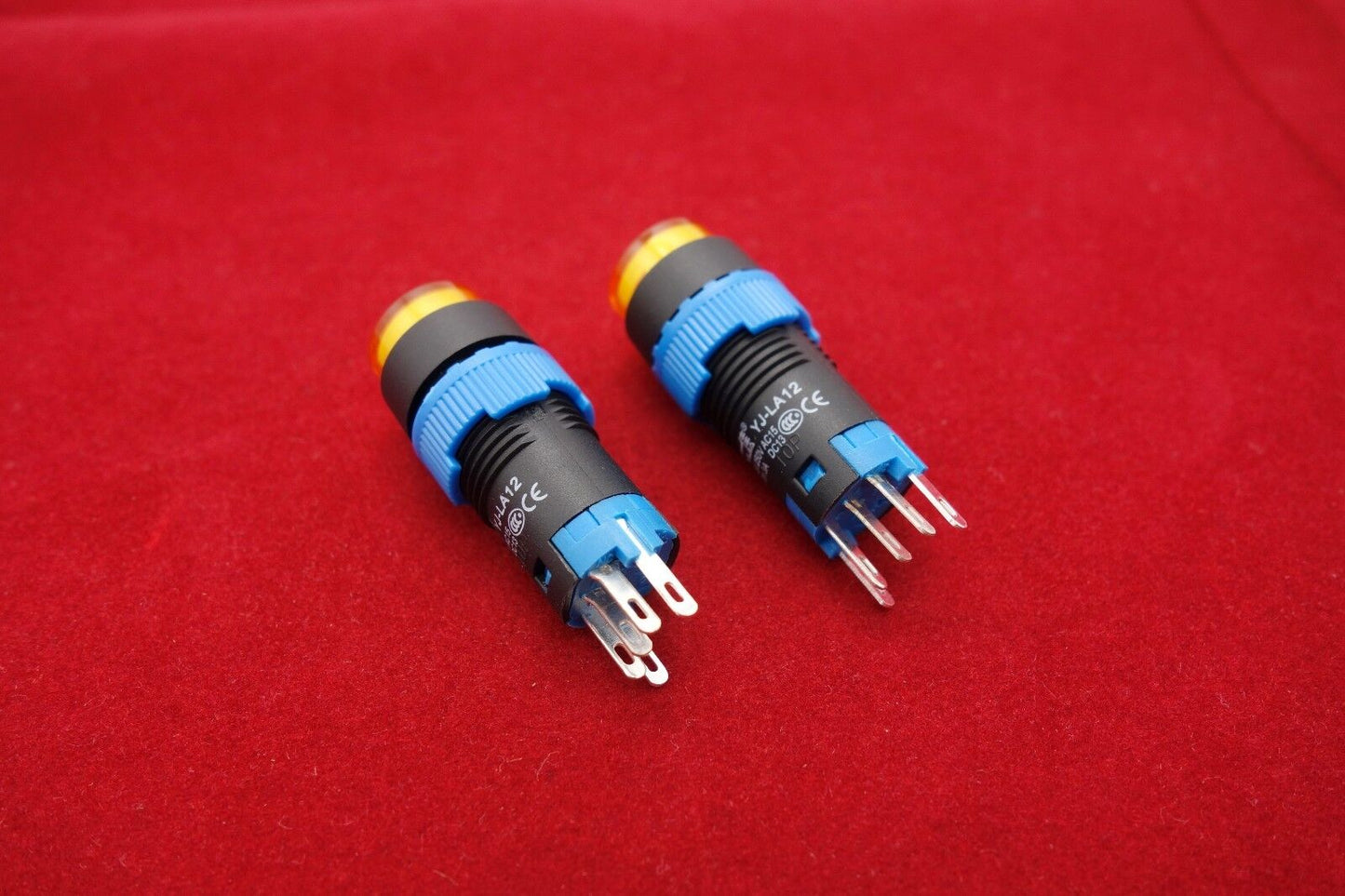 2PCS Cutout 12MM 6V Yellow LED ILLUMINATED Round Latching PUSH BUTTON 5 PINS