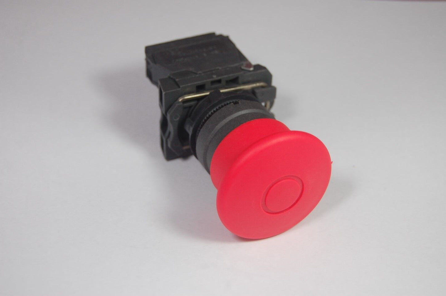 1PC Emergency switching off, Push-pull Φ40mm Mushroom pushbutton Fits XB5 AT42