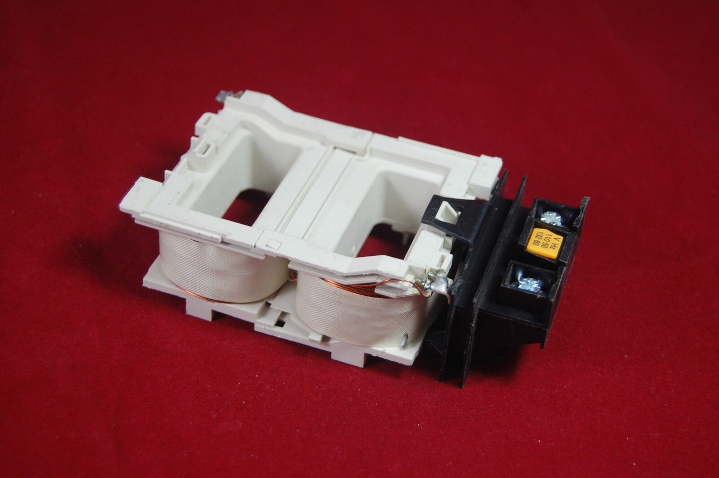 1PC NEW COIL Fits 3TY7483-0AK6 AC 110V 50/60Hz used for 3TF48-3TF49 Replacement