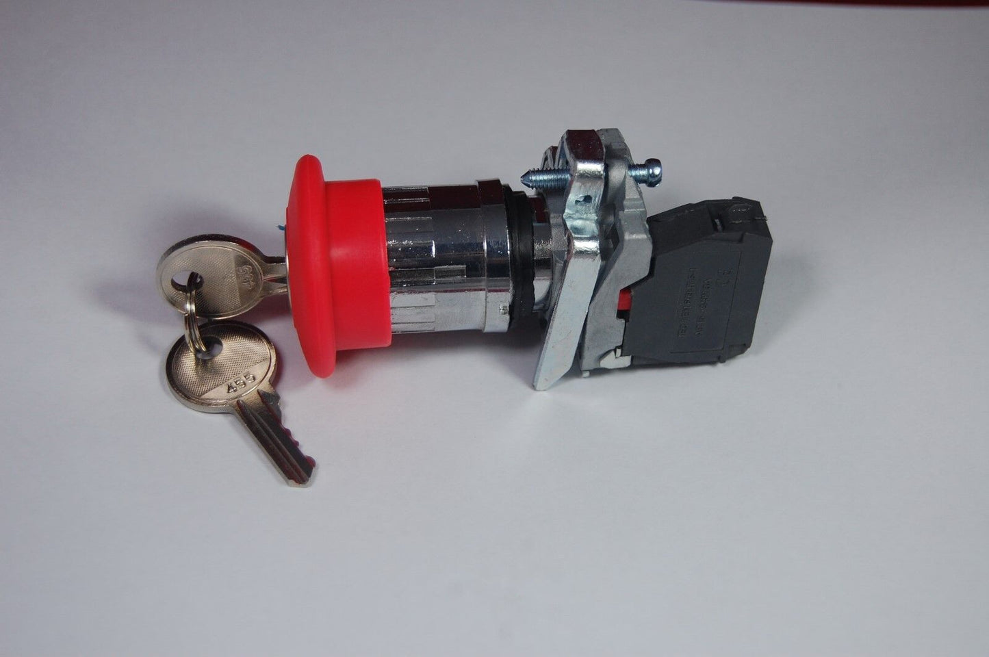 1PC Mushroom head Key release Emergency switching off pushbuttons Fits XB4BS142