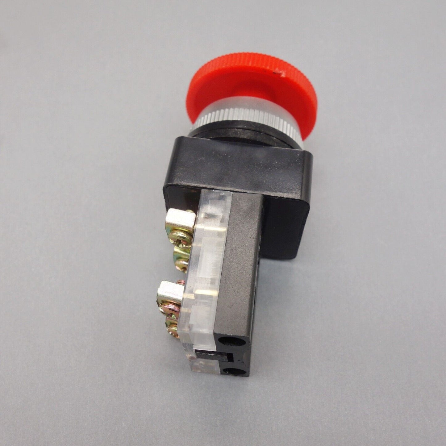 1PC Cutout Dia. 30mm Turn to release RED 40mm Mushroom Head push button switch