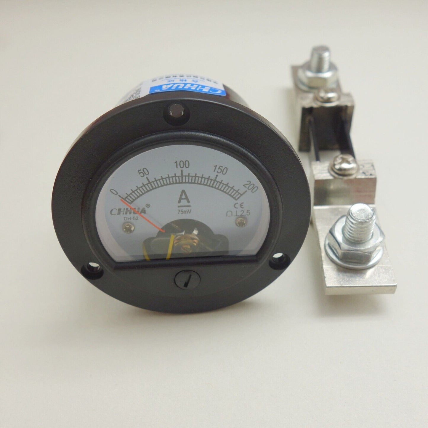 DC 0-200A Round Analog Ammeter Panel Current Meter Dia. 66.4mm DH52 with shunt