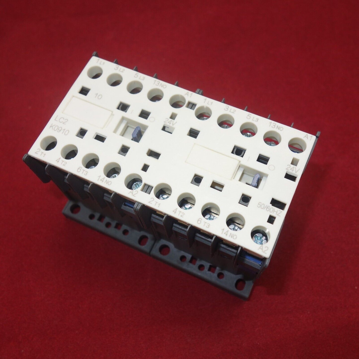 1PC Reversing FITS LC2 K0910 Mechanical Interlock CONTACTOR 9A 24V AC 50/60HZ