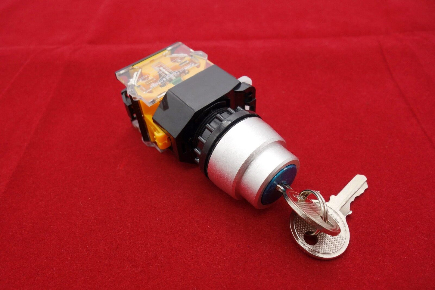 1PC Cutout 22MM Key Selector Switch 2 Position Maintained key switch LAY39