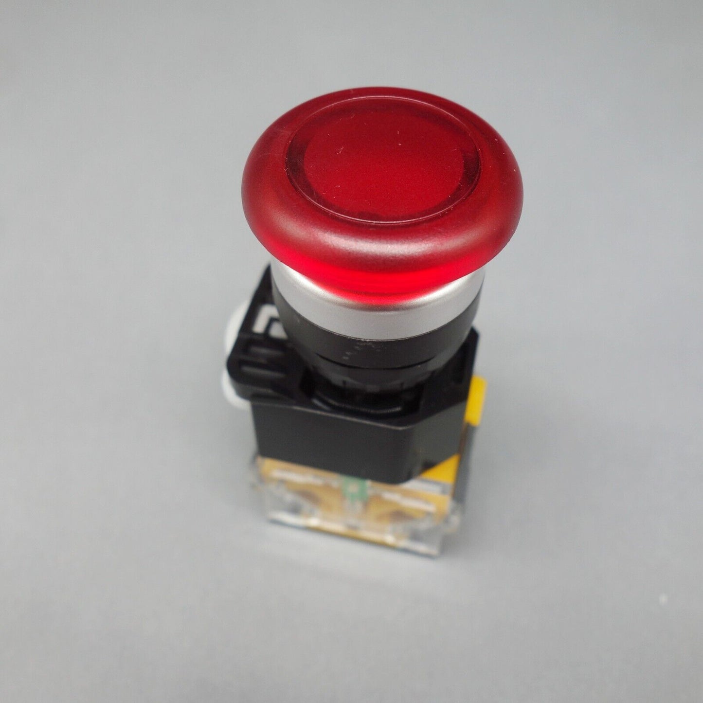 1pc Red 35mm head mushroom pushbutton Momentary 1NO/1NC Plastic LA38