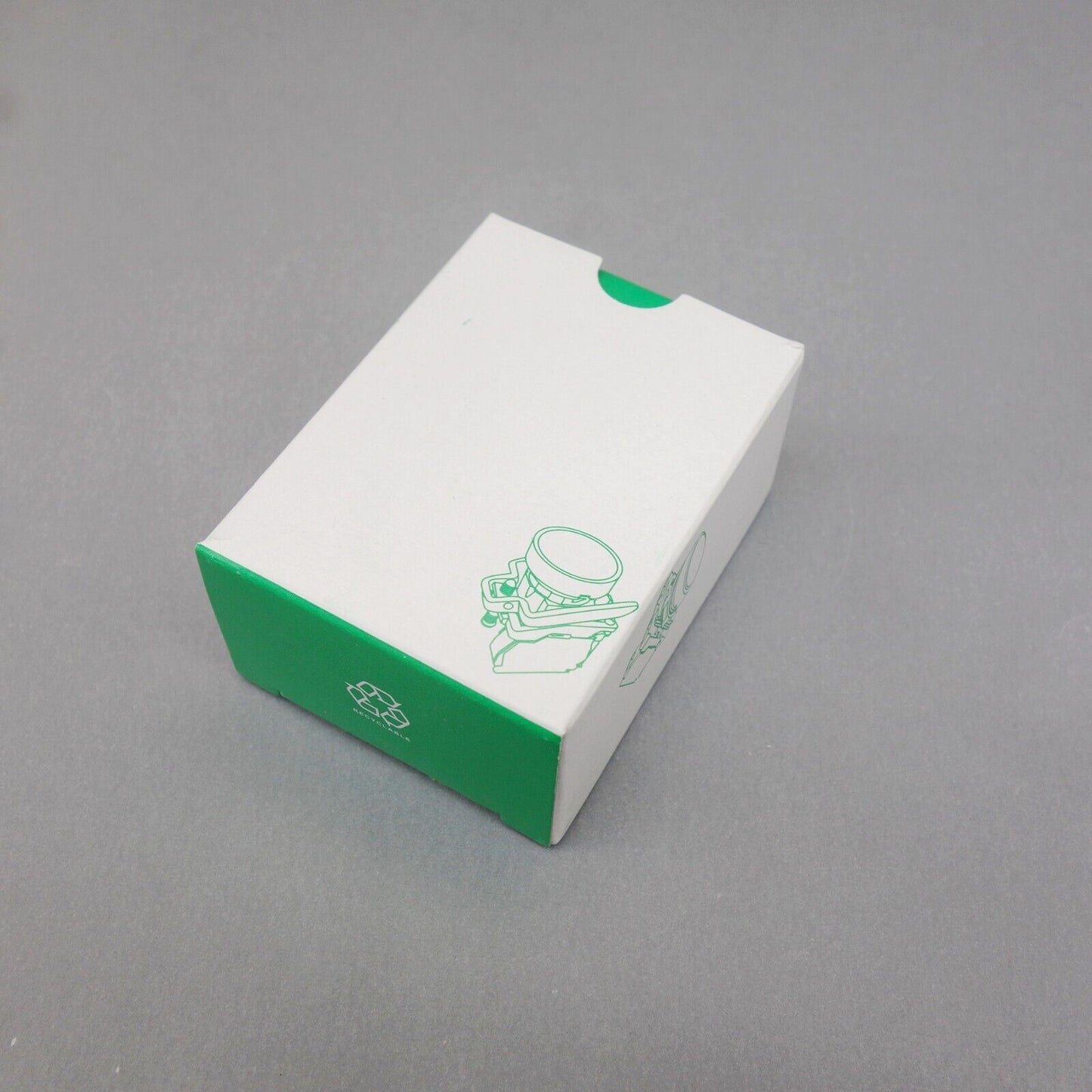 22mm ILlUMINATED Selector switch 3 Position Fits Green XB4BK133B5 24V Maintained