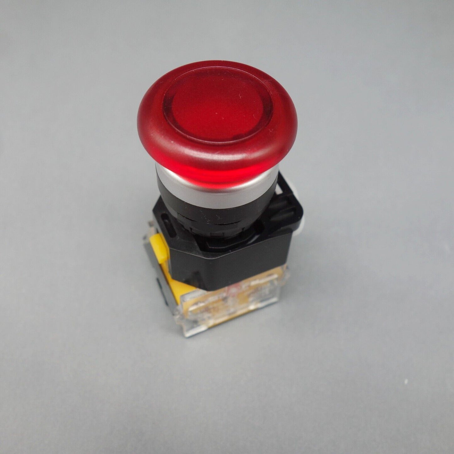 1pc Red 35mm head mushroom pushbutton Momentary 1NO/1NC Plastic LA38