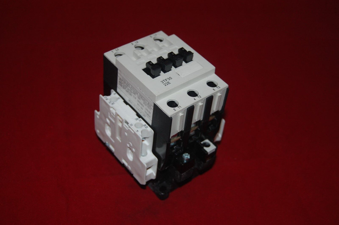 1pc New FITS 3TF3522 AC CONTACTOR 38A COIL 110V AC 50/60HZ