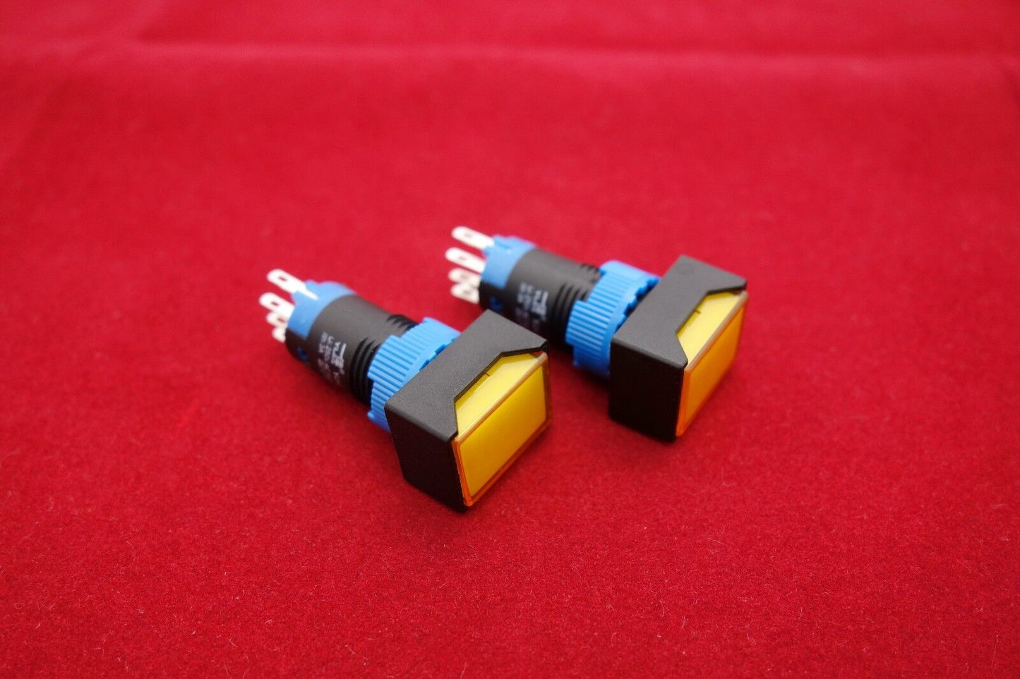 2PCS Cutout 12MM 6V Yellow LED ILLUMINATED Rectangular Latching PUSH BUTTON 5P