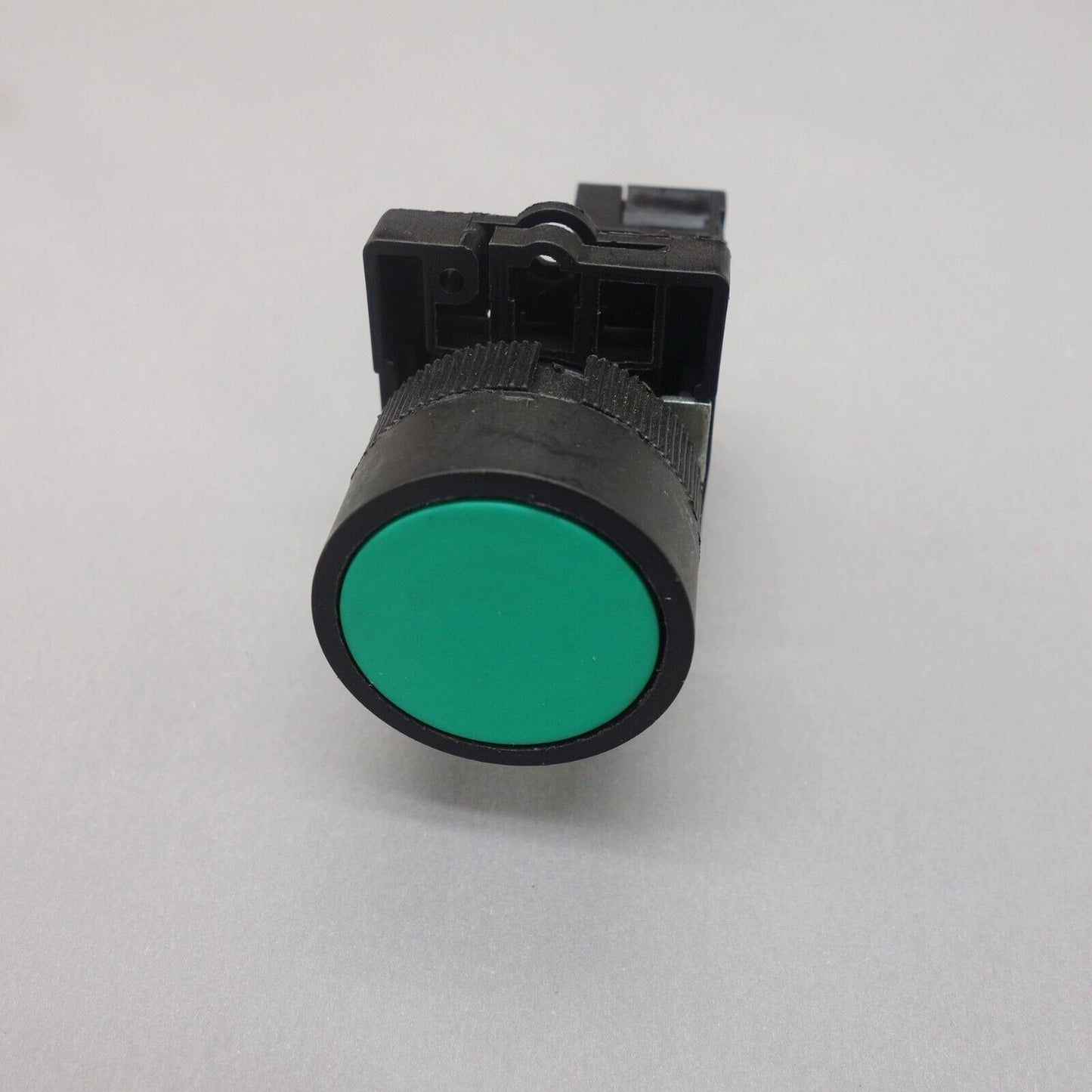 2PCS 22MM PUSHBUTTON SWITCH FITS XB2EA31 Green 1No flush push Momentary Plastic