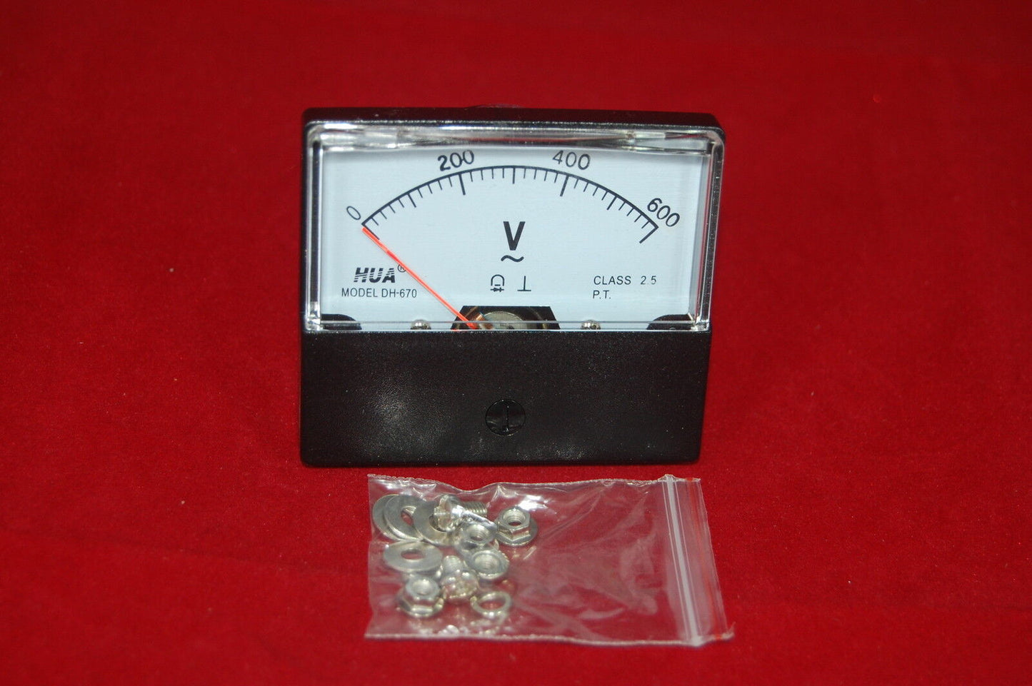 AC 0-600V Analog Voltmeter Analogue Voltage Panel Meter 60*70MM directly Connect