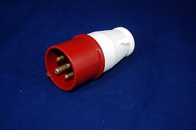 ONE WATER PROOF PLUG 16A 3P+E IP44 014 PC PLUG SOCKET COUPLING