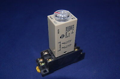 H3Y-2 10S Timer relay with PYF08A socket 12V DC 5A