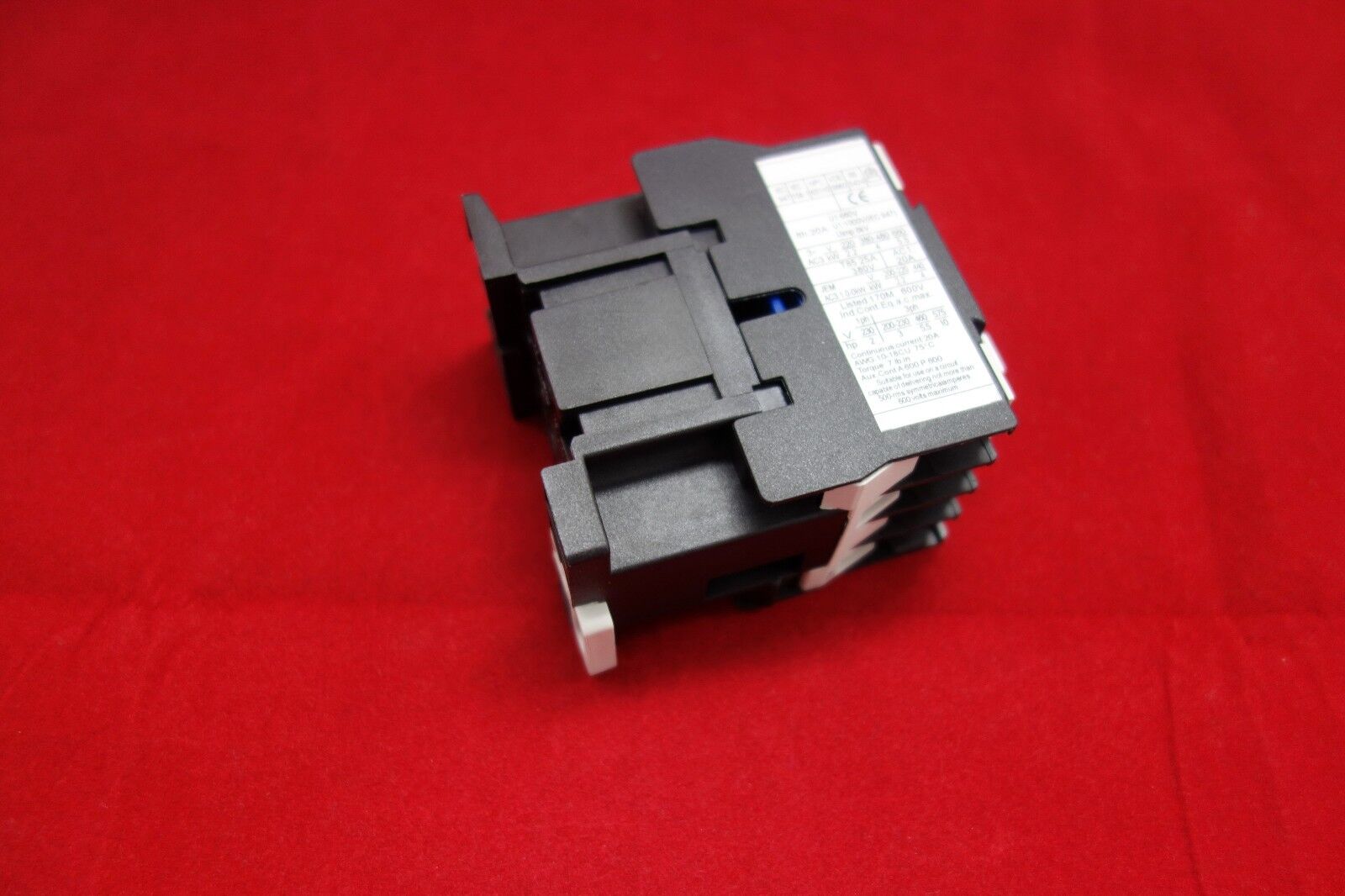 1PC FITS LC1-D0901 AC CONTACTOR 9A COIL 110V AC 50/60HZ 3NO+NC