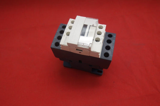 1pc New type FITS 4Pole LC1D098B7 AC CONTACTOR 9A COIL 24V AC 50/60HZ