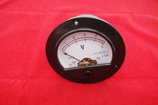 1pc DC 0- 5V Analog Voltmeter Voltage Panel Meter Dia. 90mm DH62 Plastic Housing