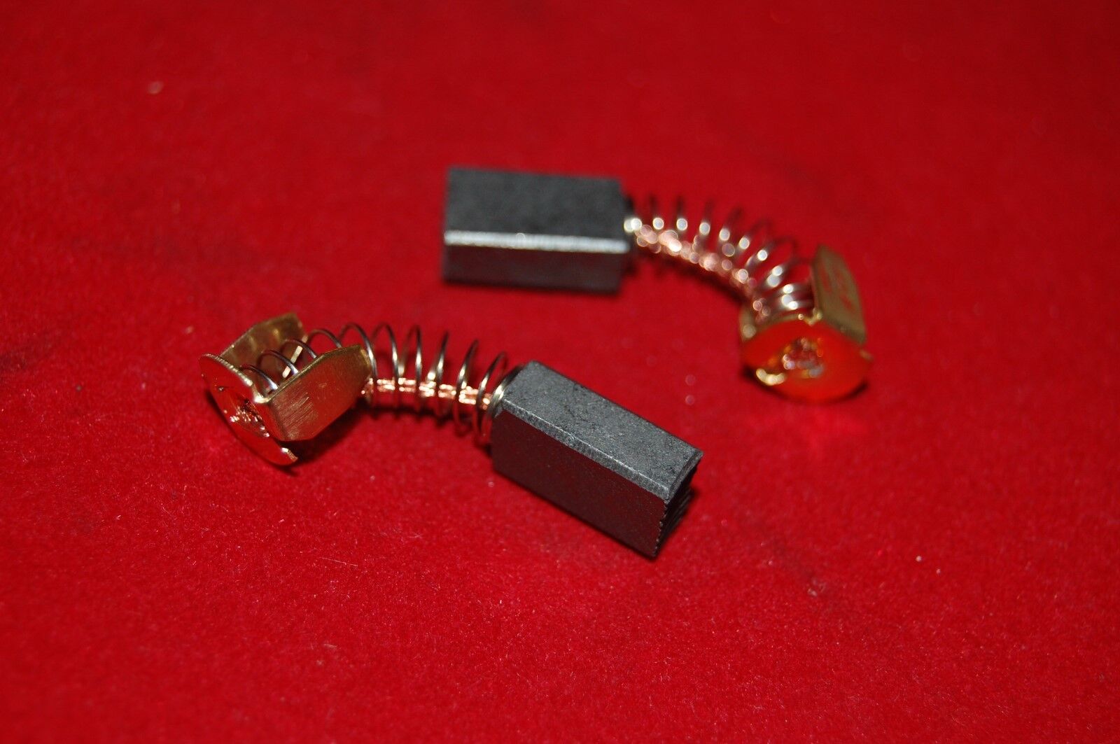 10PCS 13x8x5mm（LxWxH) Spring Carbon brush