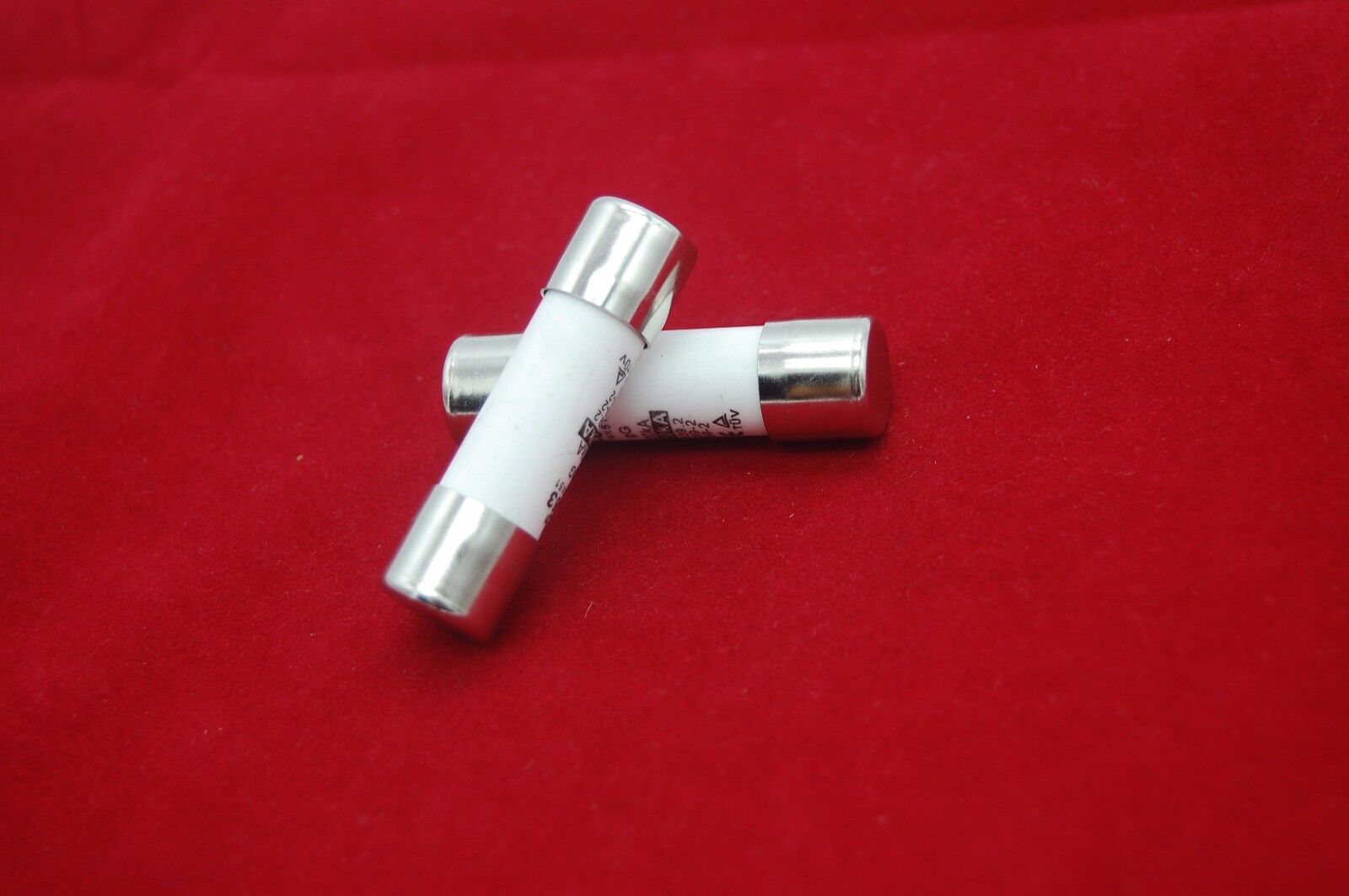 2pcs RO16 4A 14x51mm Ceramic Cylindrical fuse link gG 690V 50KA time delay