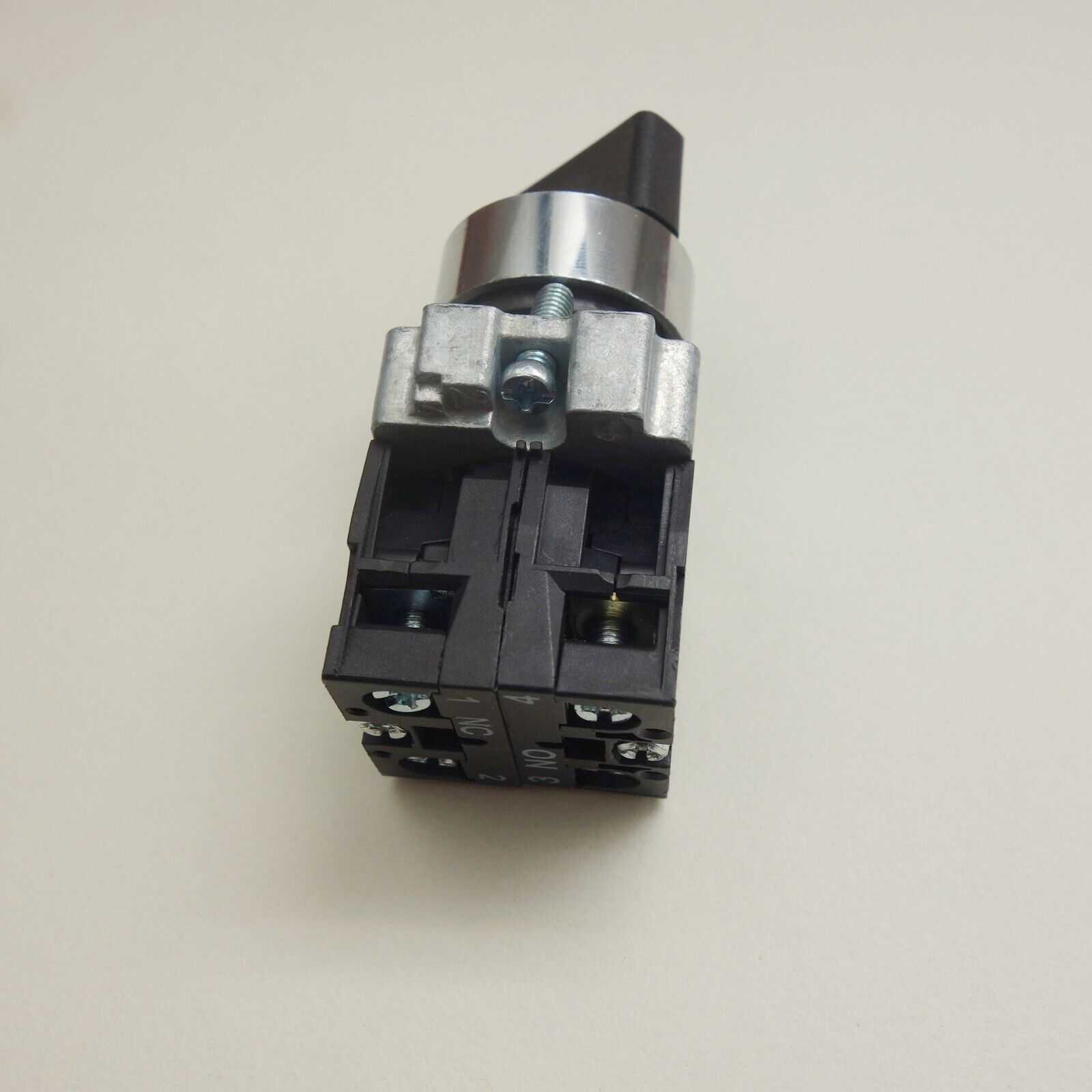 1PC 22mm Select switch 3 Position Fits XB2BD73 left monmentary right Maintain