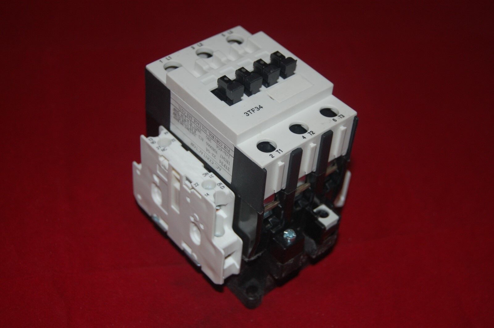 1pc New FITS 3TF3422 AC CONTACTOR 32A COIL 220V AC 50/60HZ