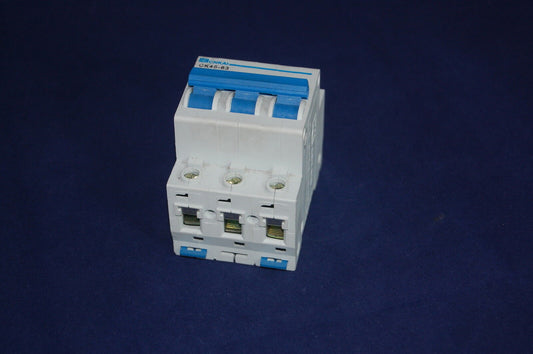 1Pc 3 Pole 16A Miniature Circuit Breaker fits CK45 C16 6KA Breaking Capacity MCB