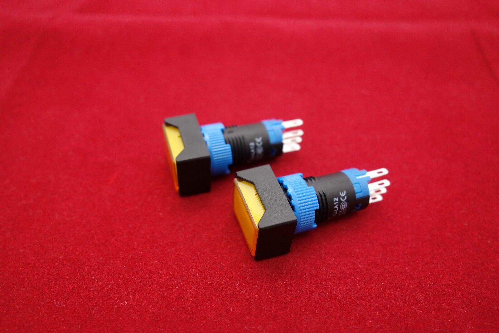 2PCS Cutout 12MM 6V Yellow LED ILLUMINATED Rectangular Latching  PUSH BUTTON 5P