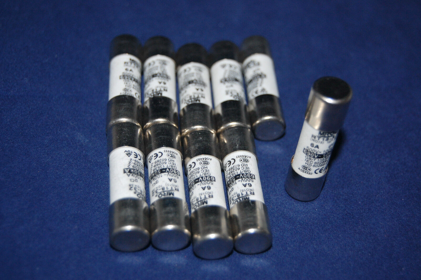 10 Pcs 500V 16A 10x38mm Ceramic Cylindrical Fuse Links RO15