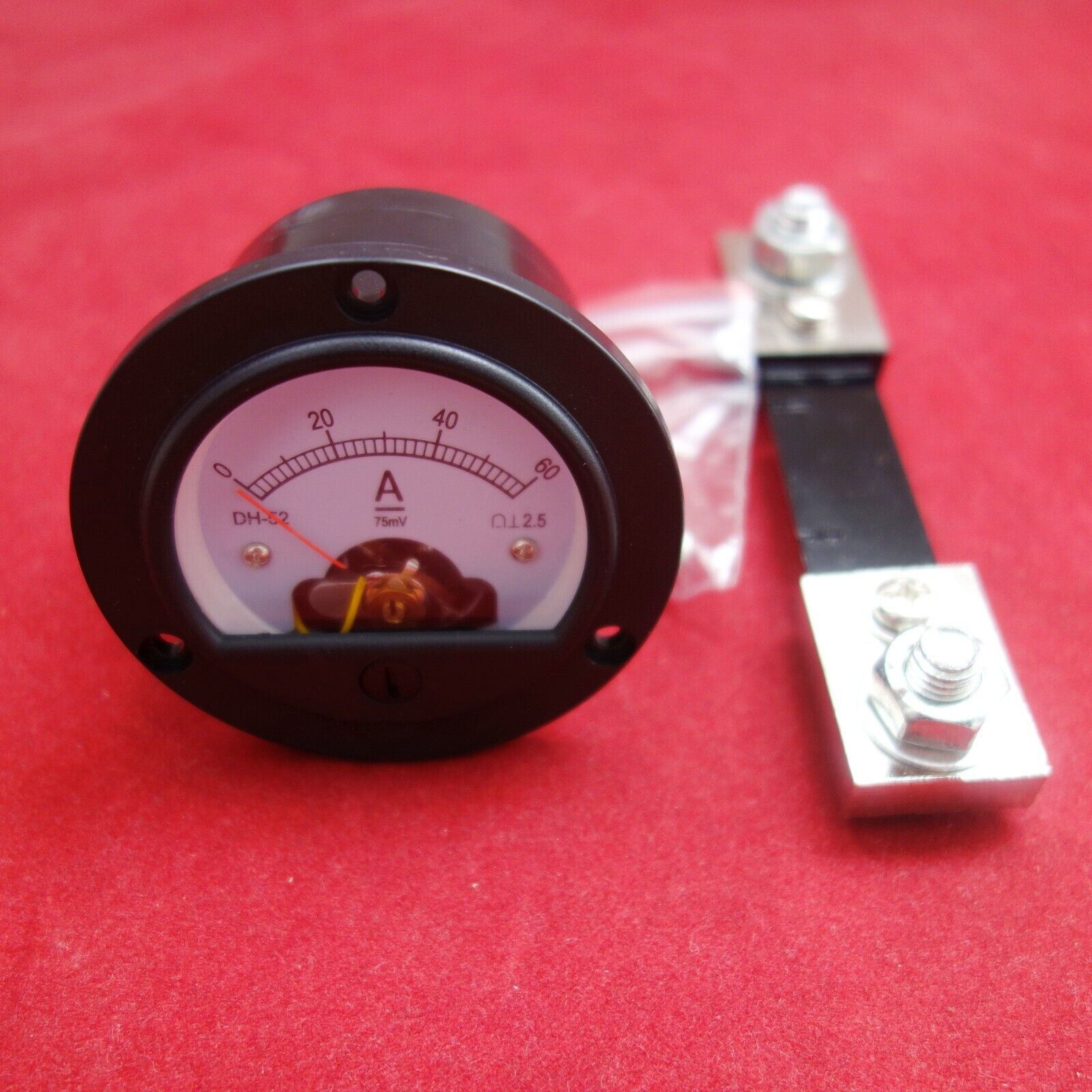 DC 0-60A Round Analog Ammeter Panel Current Meter Dia. 66.4mm DH52 with shunt