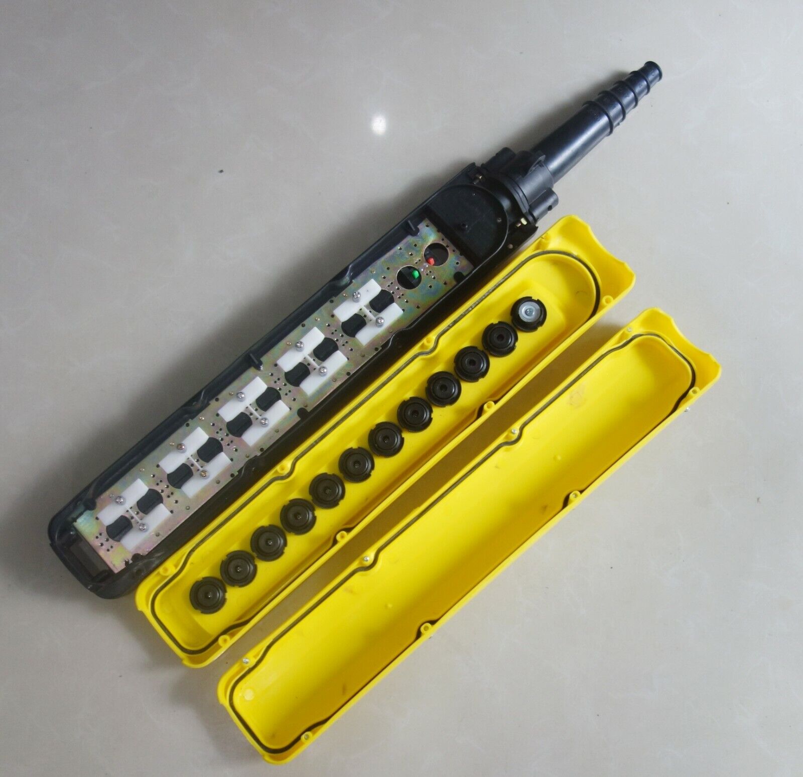 1pc fits XAC-A11913 Crane Pendant Control Stations two speed Estop 11 buttons
