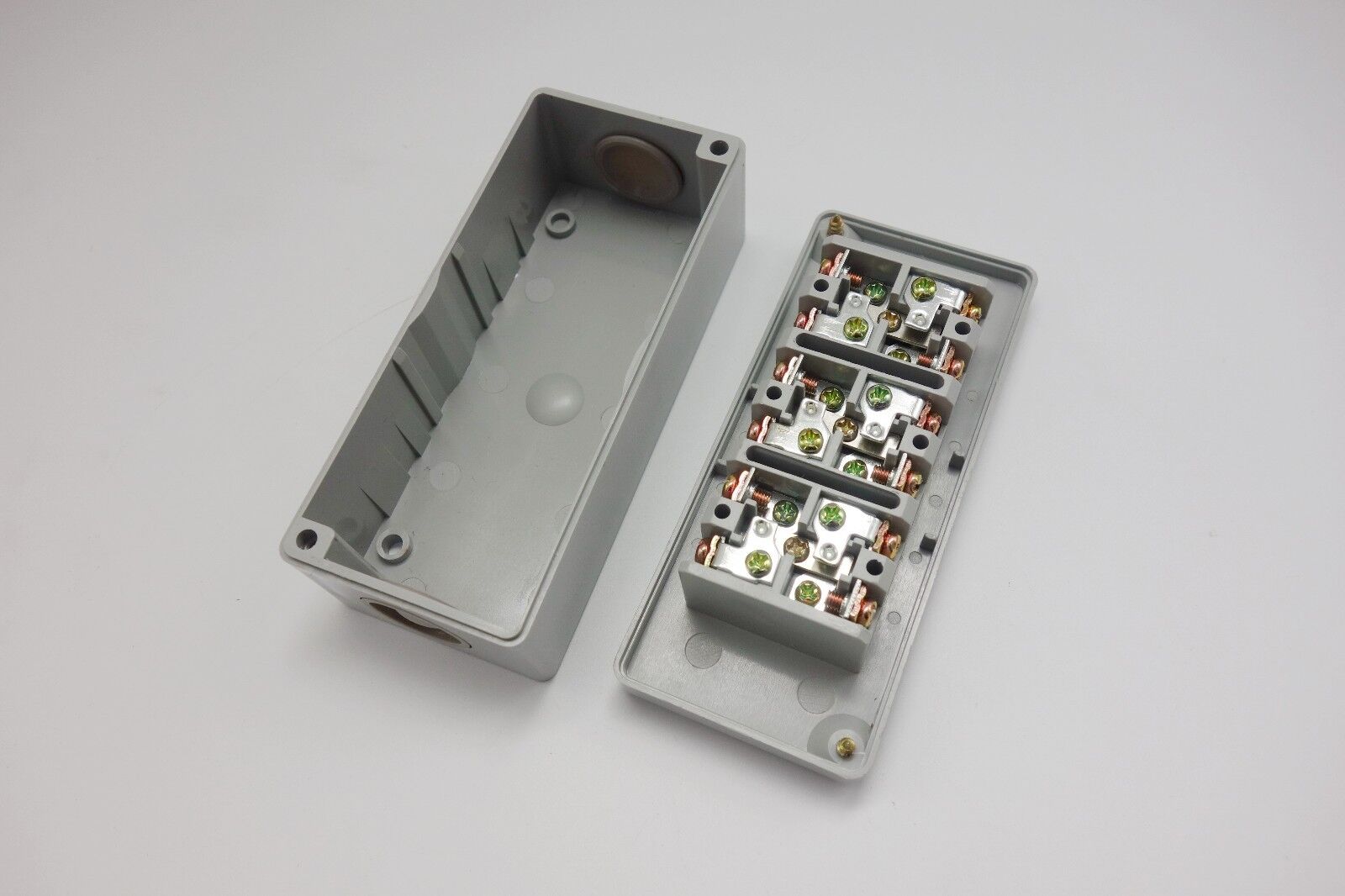 1PC PB-3 10A FORWARD/REVERSE/STOP POWER PUSH BUTTON SWITCH BOX FITS TPB-3