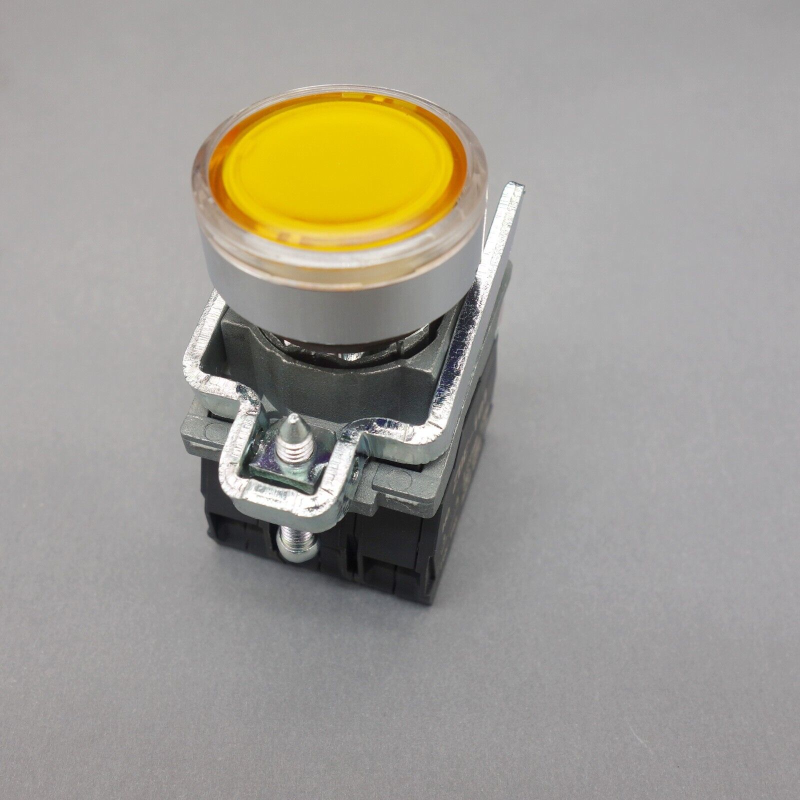 1PC 22MM YELLOW 12V LED  Illuminated pushbutton Switch FLUSH Fits XB4BW35J5