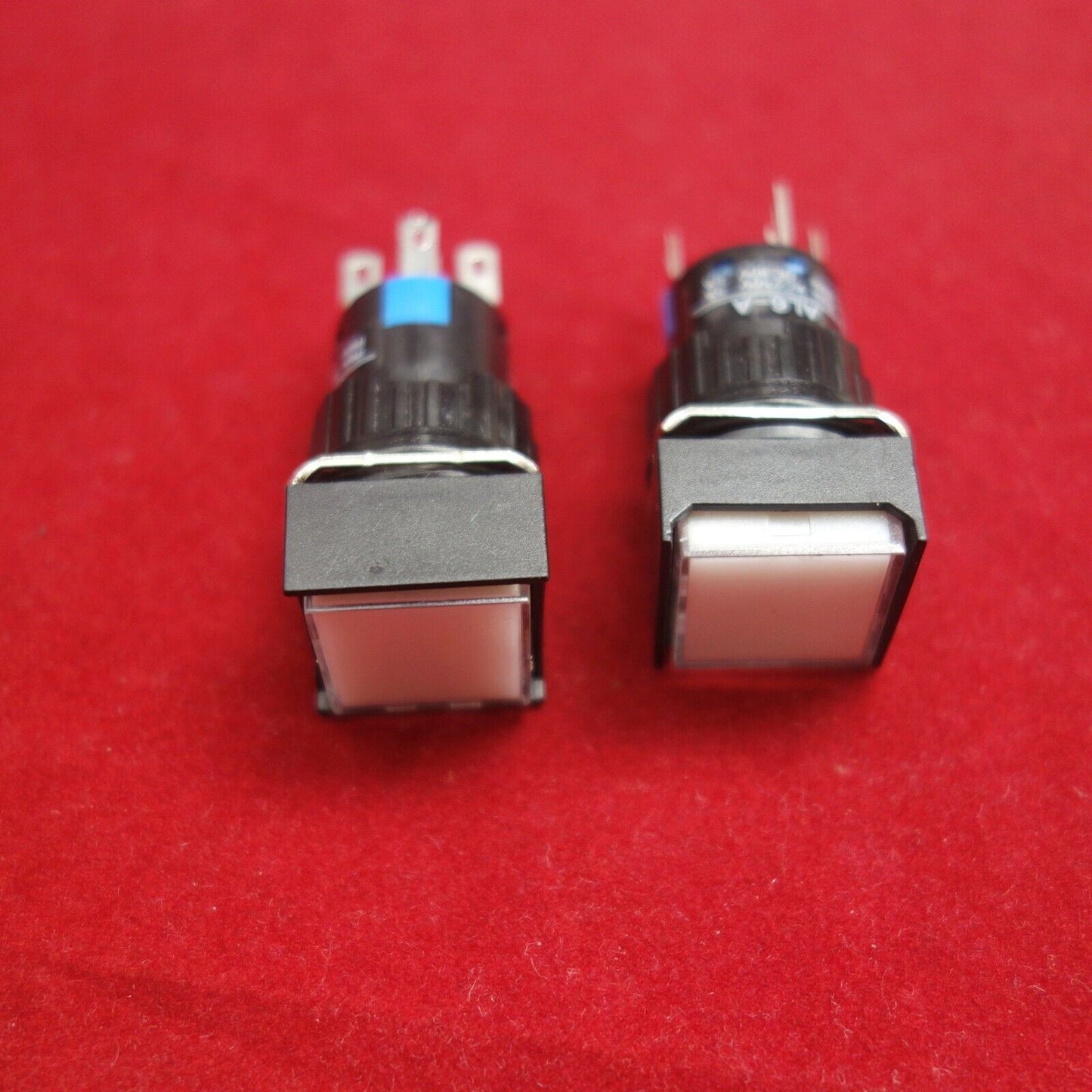 2PCS 16MM Square White LED ILLUMINATED Latching PUSH BUTTON 2NO/2NC 2POLES LA