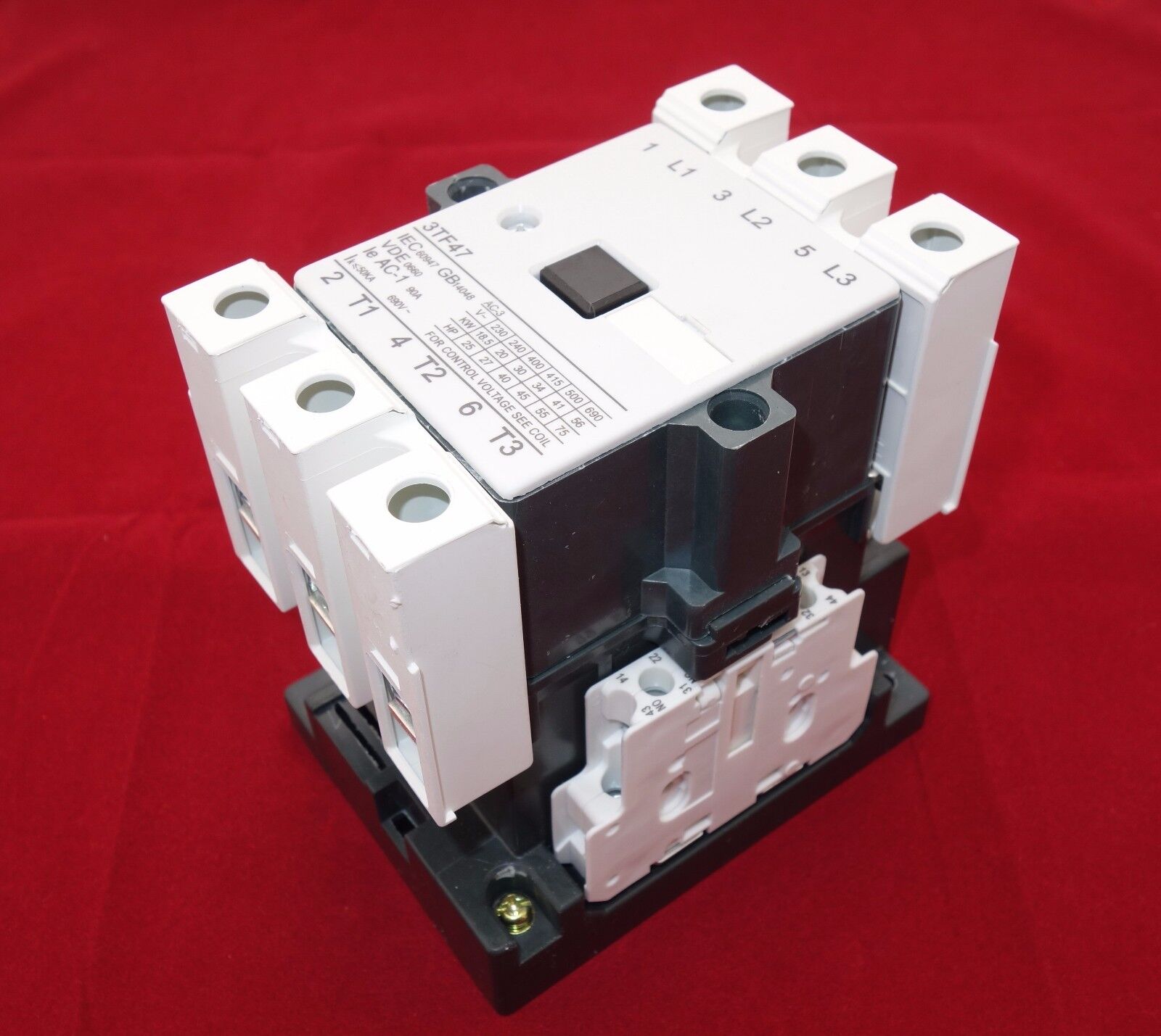 1pc New FITS 3TF47 22 AC CONTACTOR 70A COIL 110V AC 50/60HZ