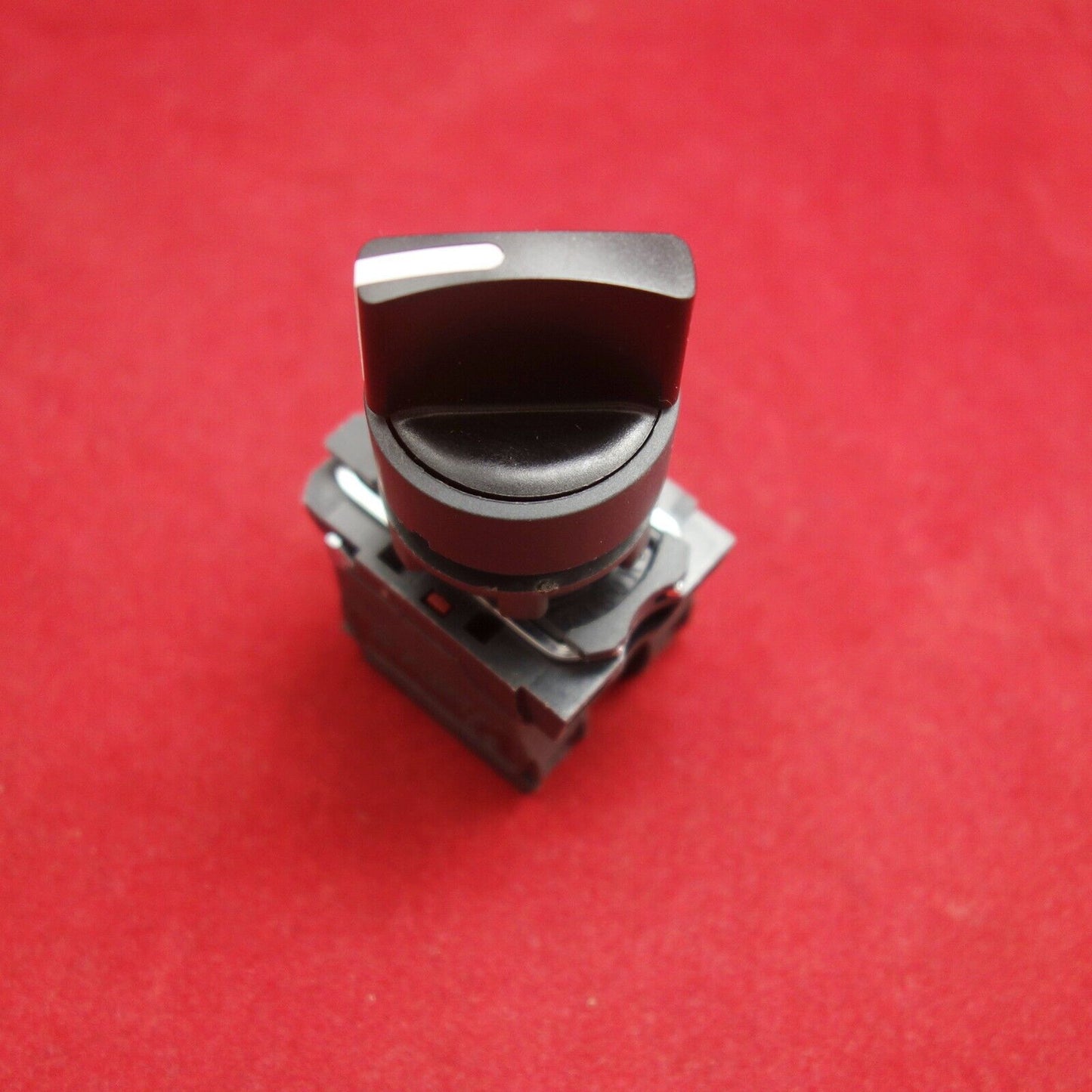 1PC 22mm Selector switch 2 Position Fits XB5AD25 Maintained XB5 AD25 1NO/ 1NC