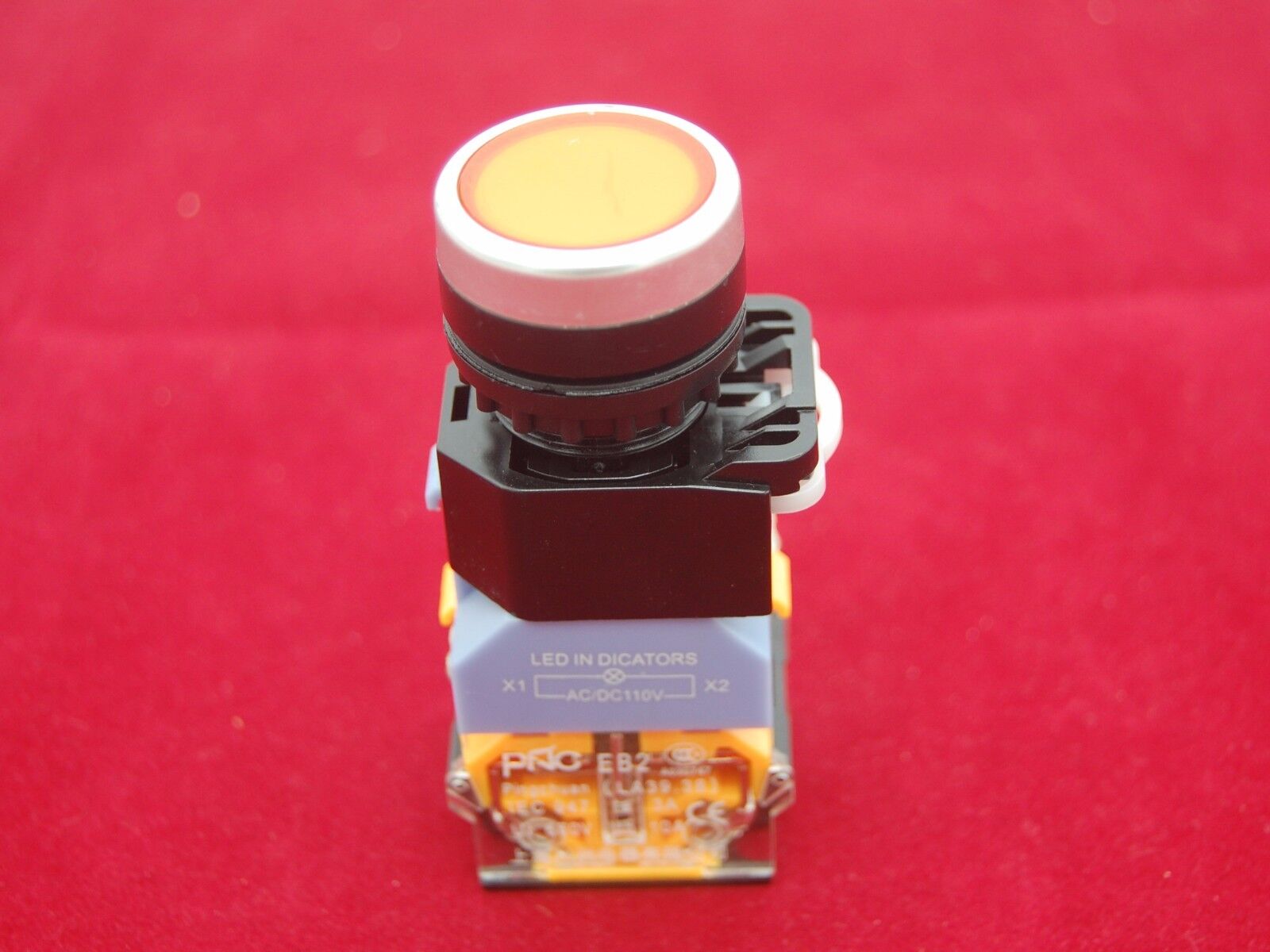 1PC 22MM Yellow Momentary LED Illuminated pushbutton flush push Plastic 110V