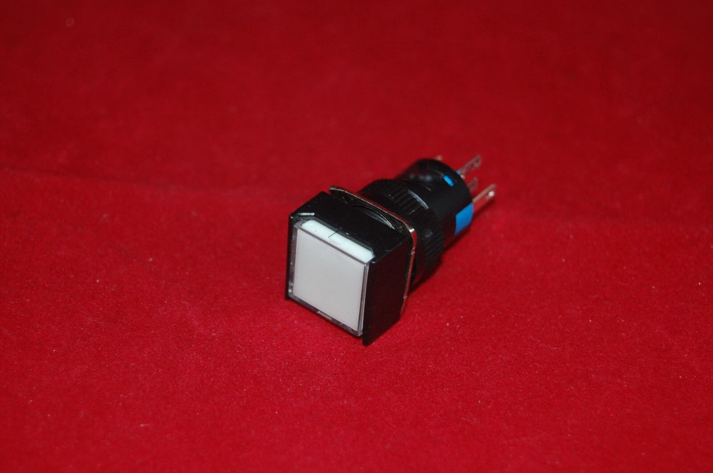 2PCS 16MM White Square Momentary PUSH BUTTON LED ILLUMINATED 110V AC 5 PINS