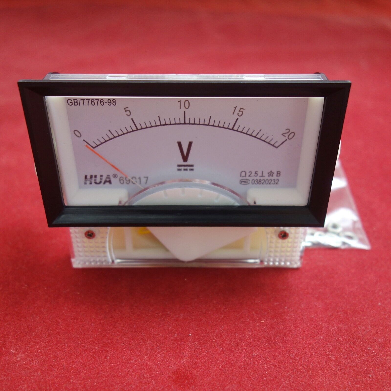 1PC DC 0-20V Analog VOLTMETER Voltage Meter 20V 69C17 69C9 direct connect