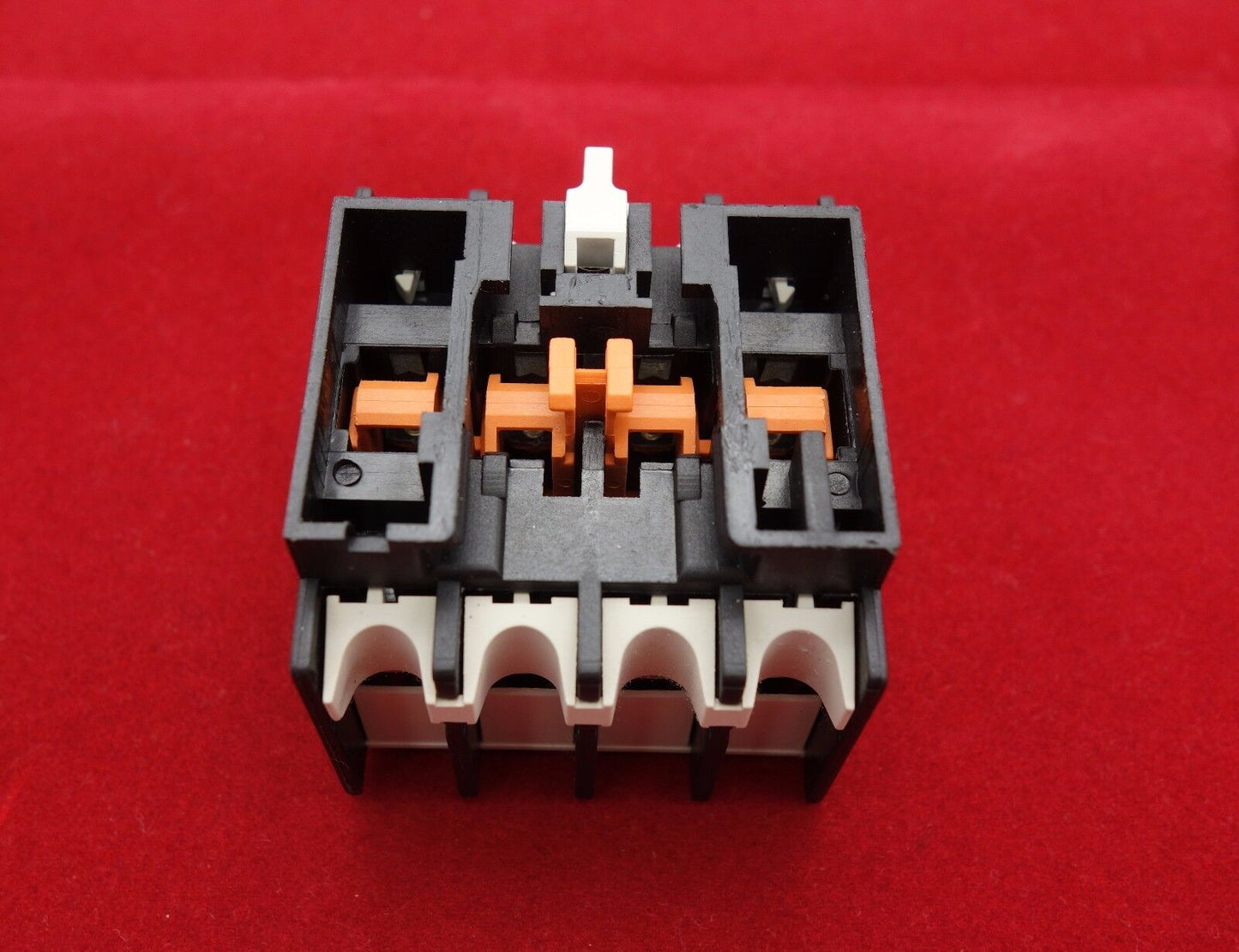 1PC Auxiliary Contact Block Fits LA1-DN40 4NO