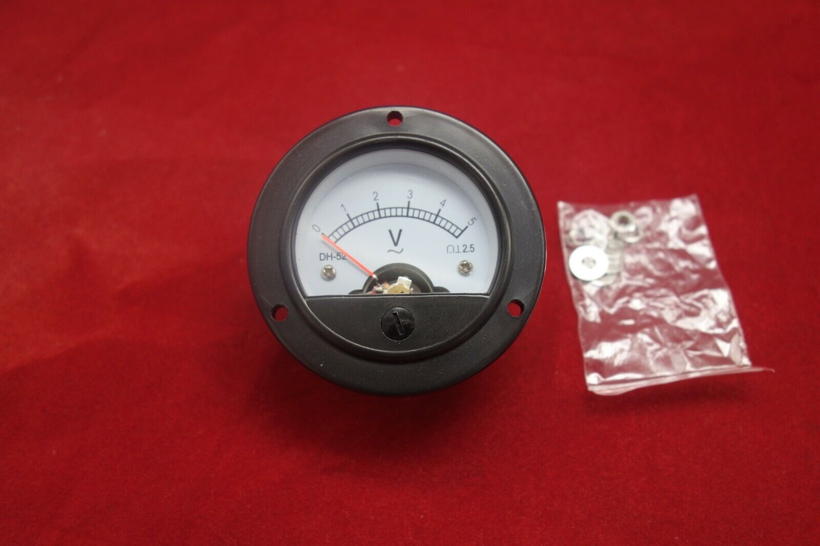 1PC AC 0-5V Round Analog Voltmeter Voltage Panel Meter  Dia. 66.4mm DH52