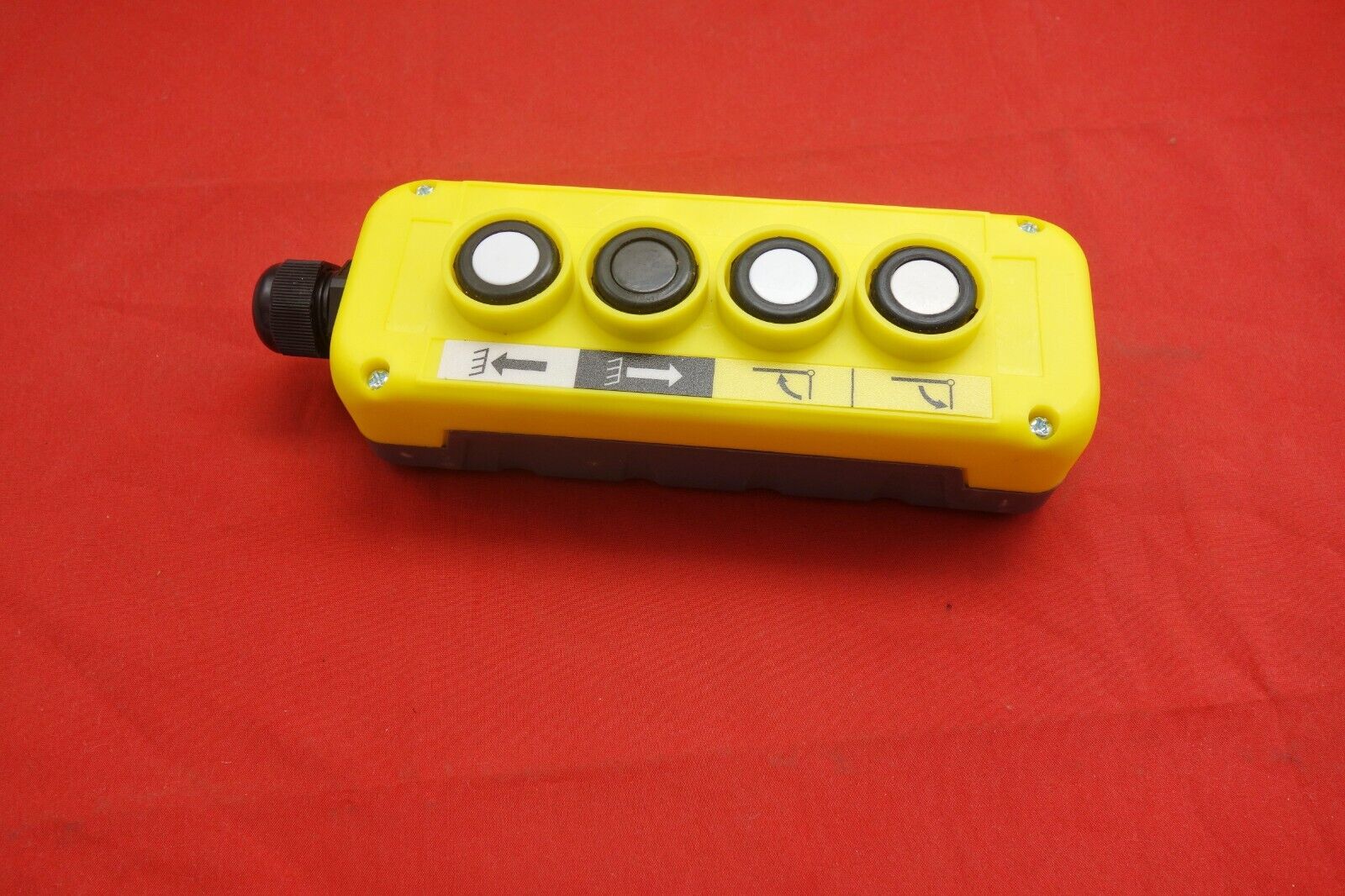 1PC 4 Buttons Hand Remote Hoist And Crane Pendant Control Station T-3 Rainproof
