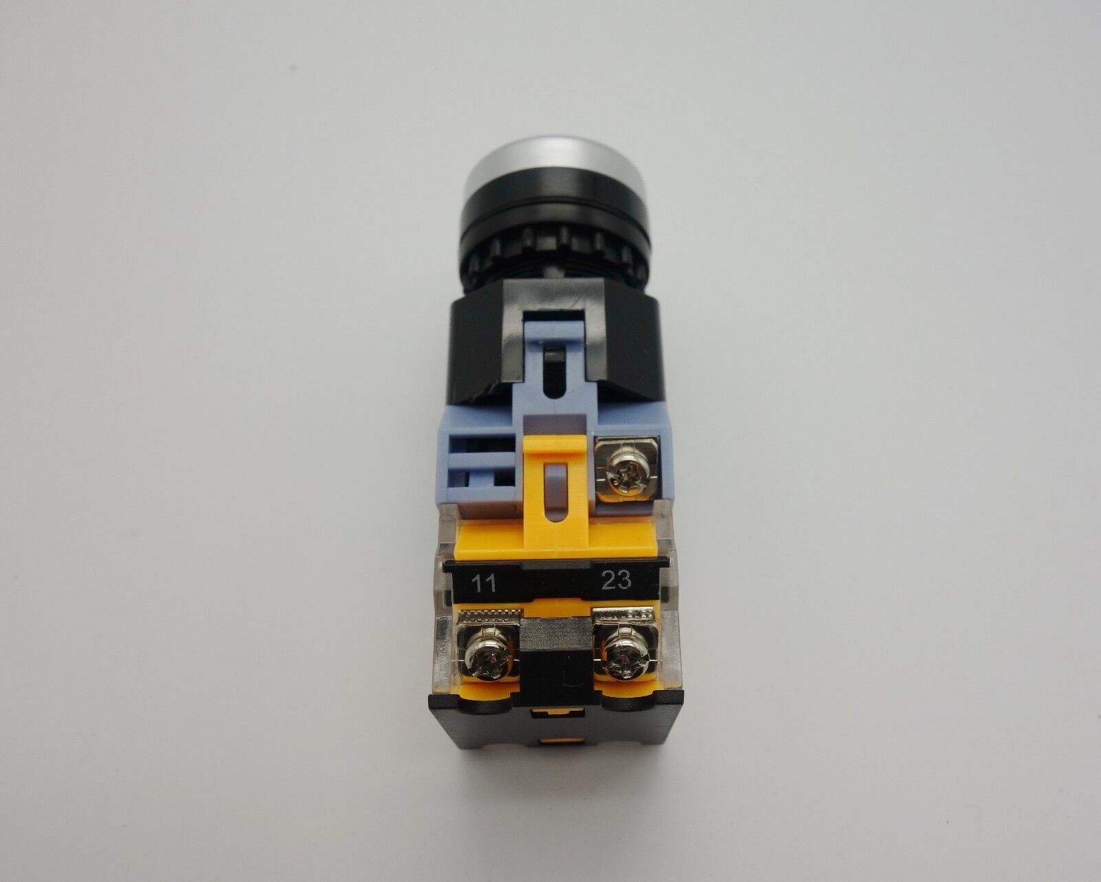 1PC 22MM White Maintained Latching LED Illuminated pushbutton Plastic 12V