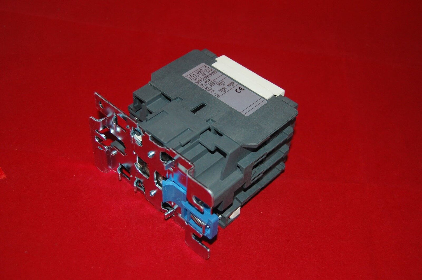 1pc New type FITS LC1D50F7 AC CONTACTOR 50A COIL 110V AC 50/60HZ
