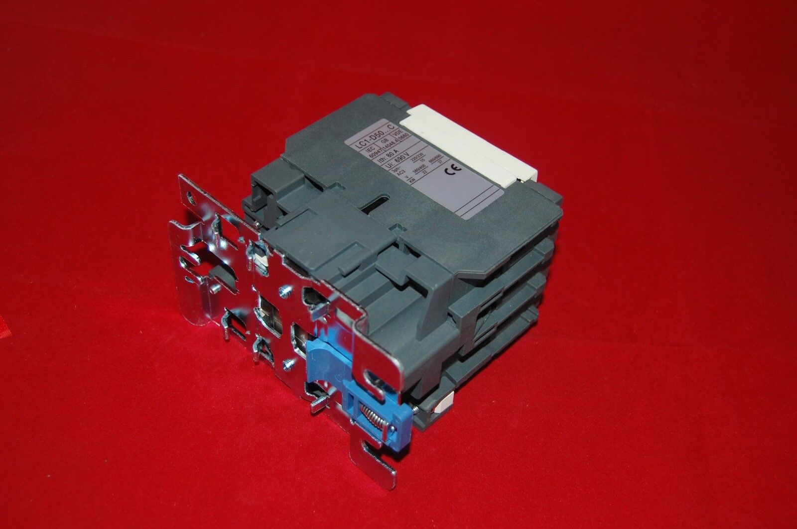 1pc New type FITS LC1D50F7 AC CONTACTOR 50A COIL 110V AC 50/60HZ